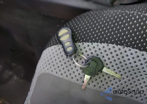 2004 Jeep Liberty Sport из США, поврежденный, VIN 1J4GL48K04W278896